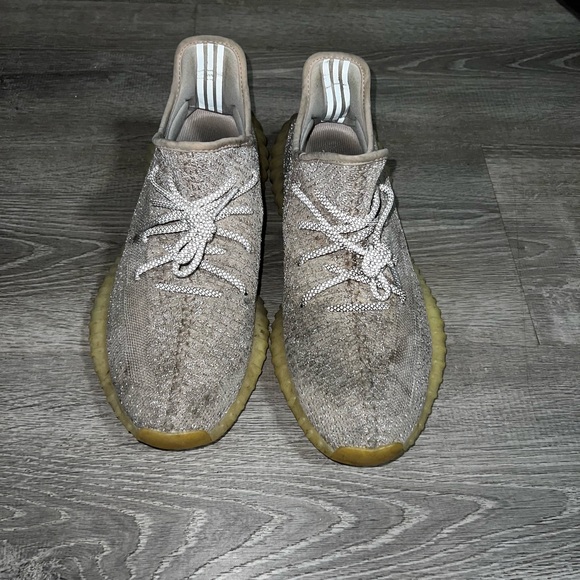 Men’s earth Yeezys main image 4